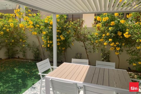 Adosado en Dubai, 4 dormitorios, 187.2 m², № 77758 - foto 7