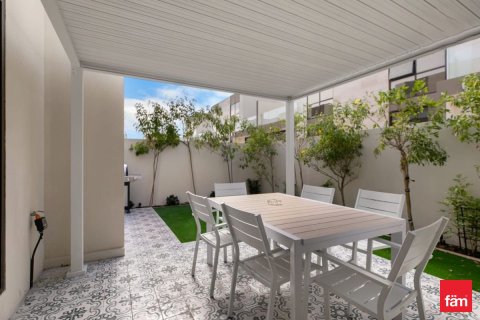 Adosado en Dubai, 4 dormitorios, 187.2 m², № 77758 - foto 16