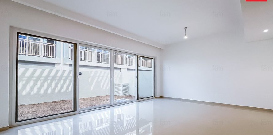 Maison de ville à Dubai, 4 chambres, 118.9 m², № 77759