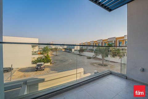 Снять в аренду виллу в Al Furjan, Дубай: 4 спальни, 199м², № 77761 - фото 17