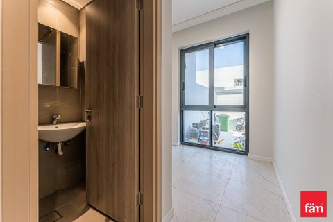 Снять в аренду виллу в Al Furjan, Дубай: 4 спальни, 199м², № 77761 - фото 9