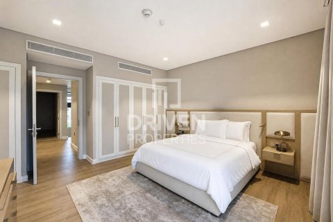 Снять в аренду таунхаус в Джумейре, Дубай: 3 спальни, 267.93м², № 128805 - фото 9