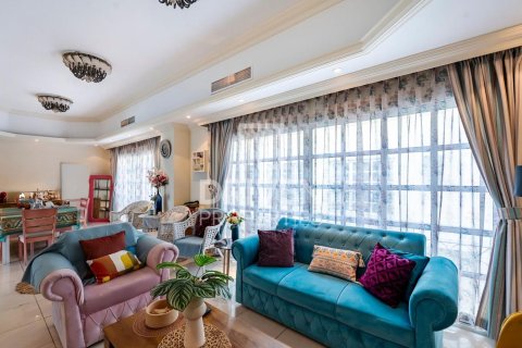 Villa à Mirdif, Dubai, 4 chambres, 1290 m², № 19452 - photo 4