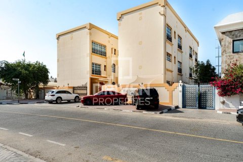 Villa à Mirdif, Dubai, 4 chambres, 1290 m², № 19452 - photo 11