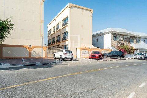 Villa à Mirdif, Dubai, 4 chambres, 1290 m², № 19452 - photo 6