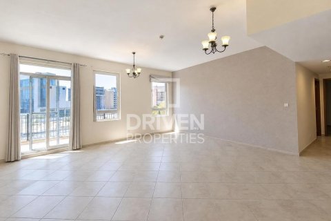 Apartment in Motor City, Dubai 2 bedrooms, 157.38 sq.m. № 138792 - photo 2