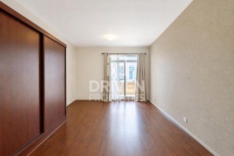 Apartment in Motor City, Dubai 2 bedrooms, 157.38 sq.m. № 138792 - photo 12