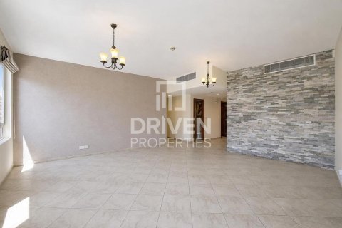 Apartment in Motor City, Dubai 2 bedrooms, 157.38 sq.m. № 138792 - photo 4