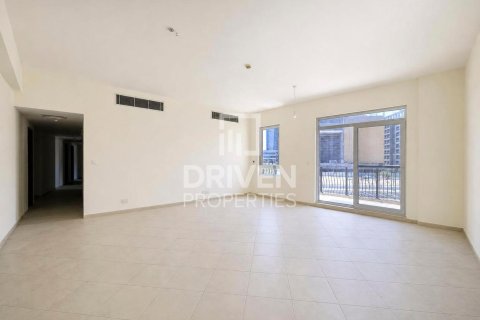 Apartamento en Motor City, Dubai, 3 dormitorios, 224.18 m², № 138793 - foto 2