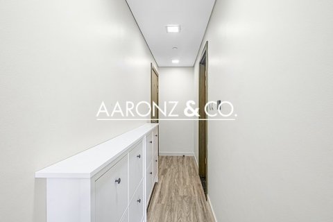 Apartamento en Downtown Dubai (Downtown Burj Dubai), Dubai, 2 dormitorios, 115 m², № 95989 - foto 5