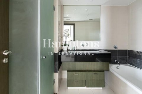 Apartment in Downtown Dubai (Downtown Burj Dubai), Dubai 2 bedrooms, 123.83969900 sq.m. № 95994 - photo 13