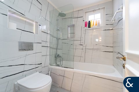 Villa en Arabian Ranches, Dubai, 5 dormitorios, 465 m², № 98436 - foto 24