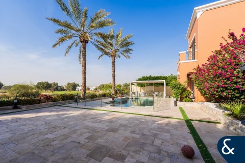 Villa en Arabian Ranches, Dubai, 5 dormitorios, 465 m², № 98436 - foto 2