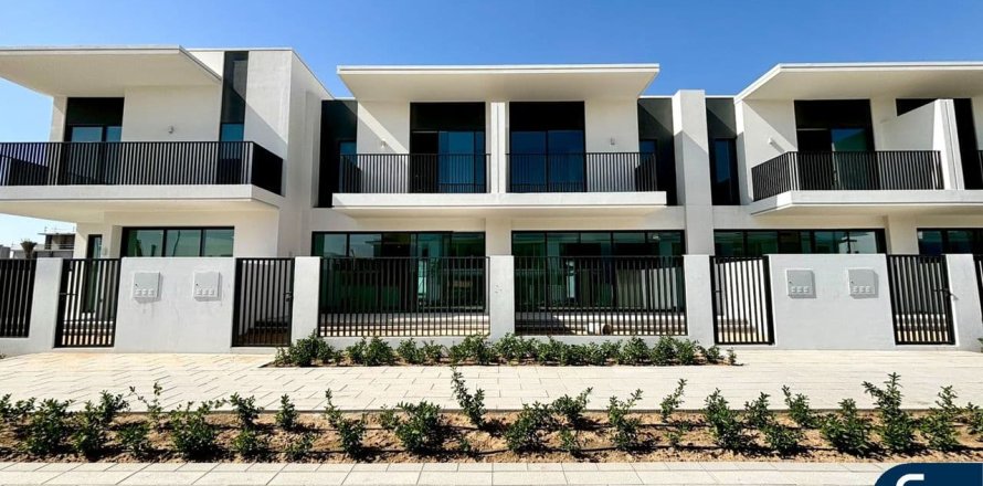 Таунхаус в The Valley, Дубай, 3 спальни, 196м², № 98366