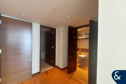 Apartment in Downtown Dubai (Downtown Burj Dubai), Dubai 2 bedrooms, 183 sq.m. № 98365 - photo 11