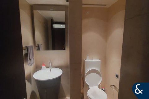 Apartment in Downtown Dubai (Downtown Burj Dubai), Dubai 2 bedrooms, 183 sq.m. № 98365 - photo 12