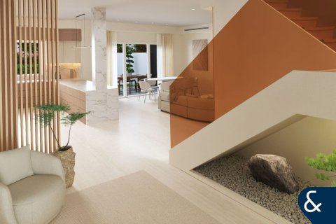 Купить виллу в Ghadeer, The Lakes, Дубай: 3 спальни, 236м², № 75449 - фото 1