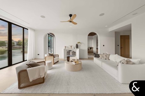 Villa in Jumeirah Golf Estates, Dubai 5 bedrooms, 613 sq.m. № 75452 - photo 10