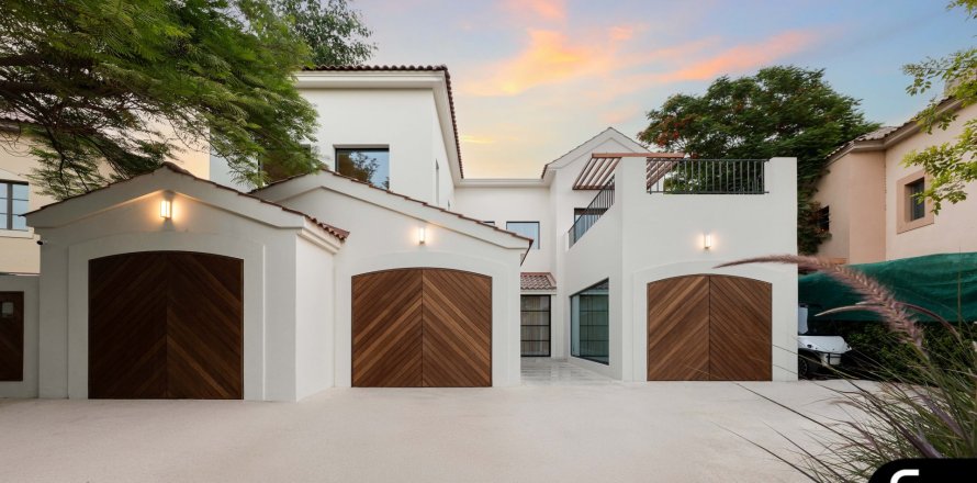 Villa in Jumeirah Golf Estates, Dubai 5 bedrooms, 613 sq.m. № 75452