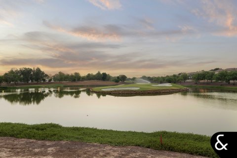 Villa in Jumeirah Golf Estates, Dubai 5 bedrooms, 613 sq.m. № 75452 - photo 4