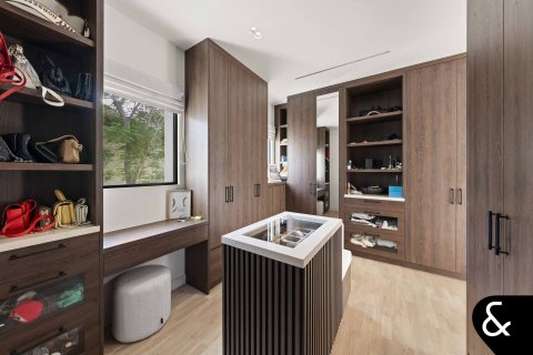 Villa in Jumeirah Golf Estates, Dubai 5 bedrooms, 613 sq.m. № 75452 - photo 17