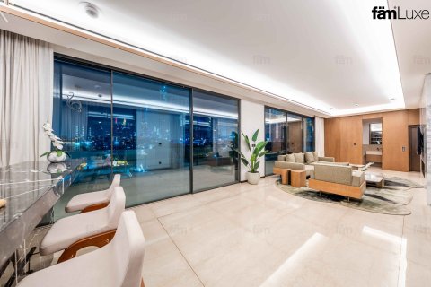 Villa en Al Wasl, Dubai, 5 dormitorios, 930.2 m², № 93552 - foto 8