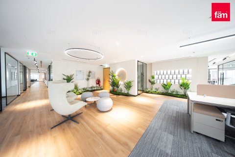 Bureau à Dubai, 800 m², № 93553 - photo 2