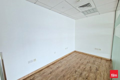Bureau à Dubai, 111 m², № 115214 - photo 9