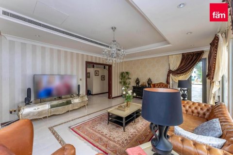 Villa en Palm Jumeirah, Dubai, 4 dormitorios, 622.4 m², № 115209 - foto 9