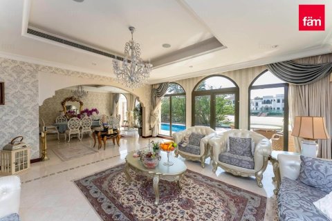 Villa en Palm Jumeirah, Dubai, 4 dormitorios, 622.4 m², № 115209 - foto 3