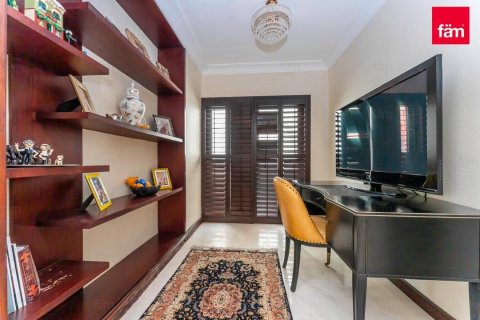 Villa en Palm Jumeirah, Dubai, 4 dormitorios, 622.4 m², № 115209 - foto 21