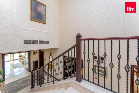 Villa en Palm Jumeirah, Dubai, 4 dormitorios, 622.4 m², № 115209 - foto 15