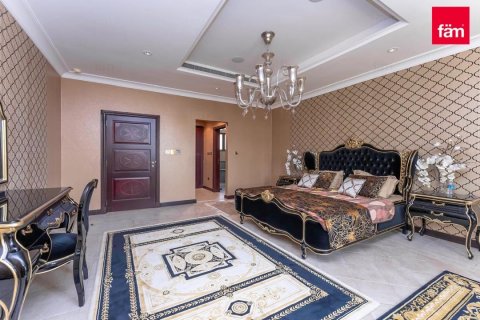 Villa en Palm Jumeirah, Dubai, 4 dormitorios, 622.4 m², № 115209 - foto 17