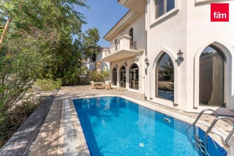 Villa en Palm Jumeirah, Dubai, 4 dormitorios, 622.4 m², № 115209 - foto 5