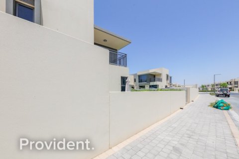 Villa en Dubai Hills Estate, Dubai, 4 dormitorios, № 1878 - foto 27