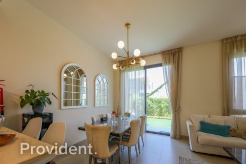Villa en Dubai Hills Estate, Dubai, 4 dormitorios, № 1878 - foto 12