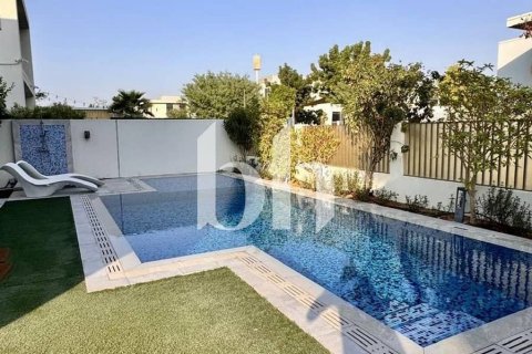 Villa in Dubai Hills Estate, Dubai 3 bedrooms, 403 sq.m. № 58718 - photo 10