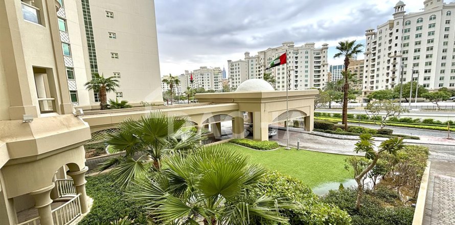 Квартира в Пальме Джумейре, Дубай, 2 спальни, 147.3м², № 6575