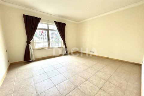 Снять в аренду квартиру в Пальме Джумейре, Дубай: 2 спальни, 147.3м², № 6575 - фото 6