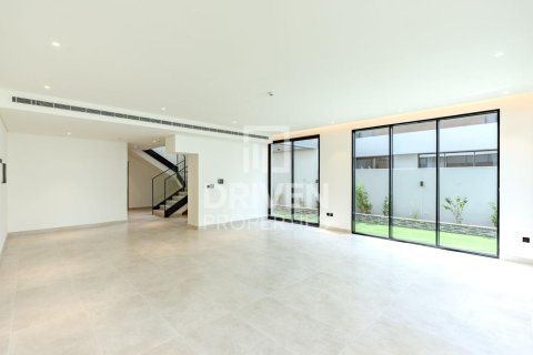 Villa à Dubai Land, Dubai, 3 chambres, 281.59 m², № 129868
