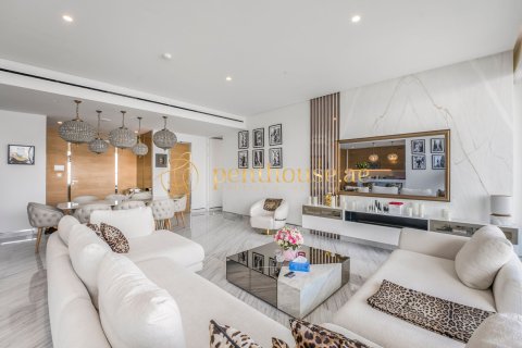Купить квартиру в Atlantis The Royal Residences, Пальма Джумейра, Дубай: 2 спальни, 205м², № 14714 - фото 2