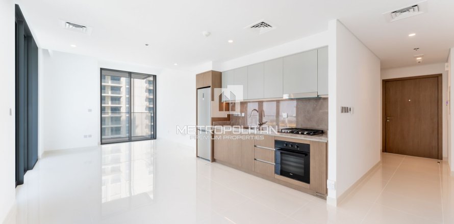 Квартира в EMAAR Beachfront, Dubai Harbour, Дубай, 1 спальня, 84м², № 14704