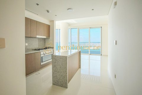 Apartment in EMAAR Beachfront, Dubai Harbour, Dubai 3 bedrooms, 187 sq.m. № 14708 - photo 4