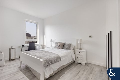 Appartement à Motor City, Dubai, 2 chambres, 157 m², № 88473 - photo 11