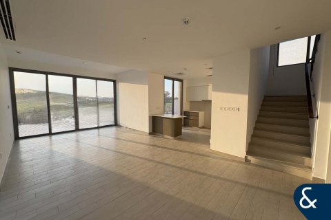 Villa en EMAAR South, Dubai South (Dubai World Central), Dubai, 4 dormitorios, 401 m², № 88468 - foto 4