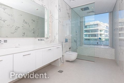 Appartement à SEVENTH HEAVEN à Al Barari, Dubai, 2 chambres, 243.3 m², № 30748 - photo 11