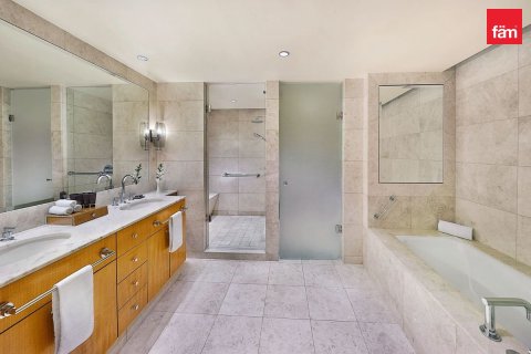 Apartamento en International City, Dubai, 2 dormitorios, 96 m², № 8537 - foto 9
