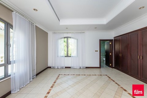 Villa en Palm Jumeirah, Dubai, 4 dormitorios, 677.5 m², № 8538 - foto 16