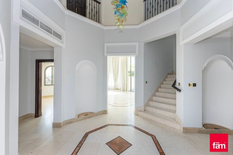 Villa en Palm Jumeirah, Dubai, 4 dormitorios, 677.5 m², № 8538 - foto 7