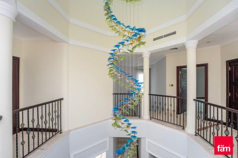 Villa en Palm Jumeirah, Dubai, 4 dormitorios, 677.5 m², № 8538 - foto 18